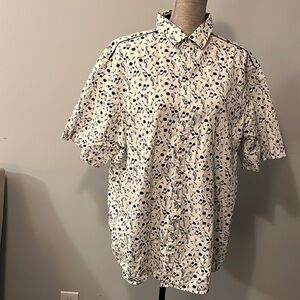 Rock Roll n Soul
S/S MUSIC ON MY MIND short sleeve button down.